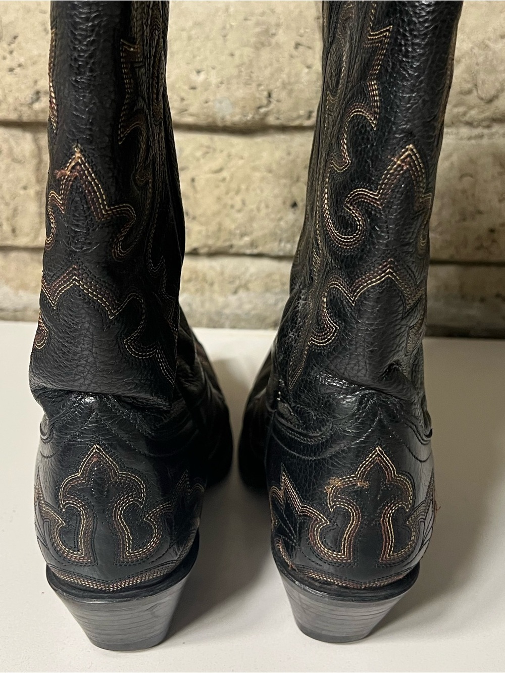 Corral Black Western Cowboy Boots with Brown Stitching - Picture 7 of 8